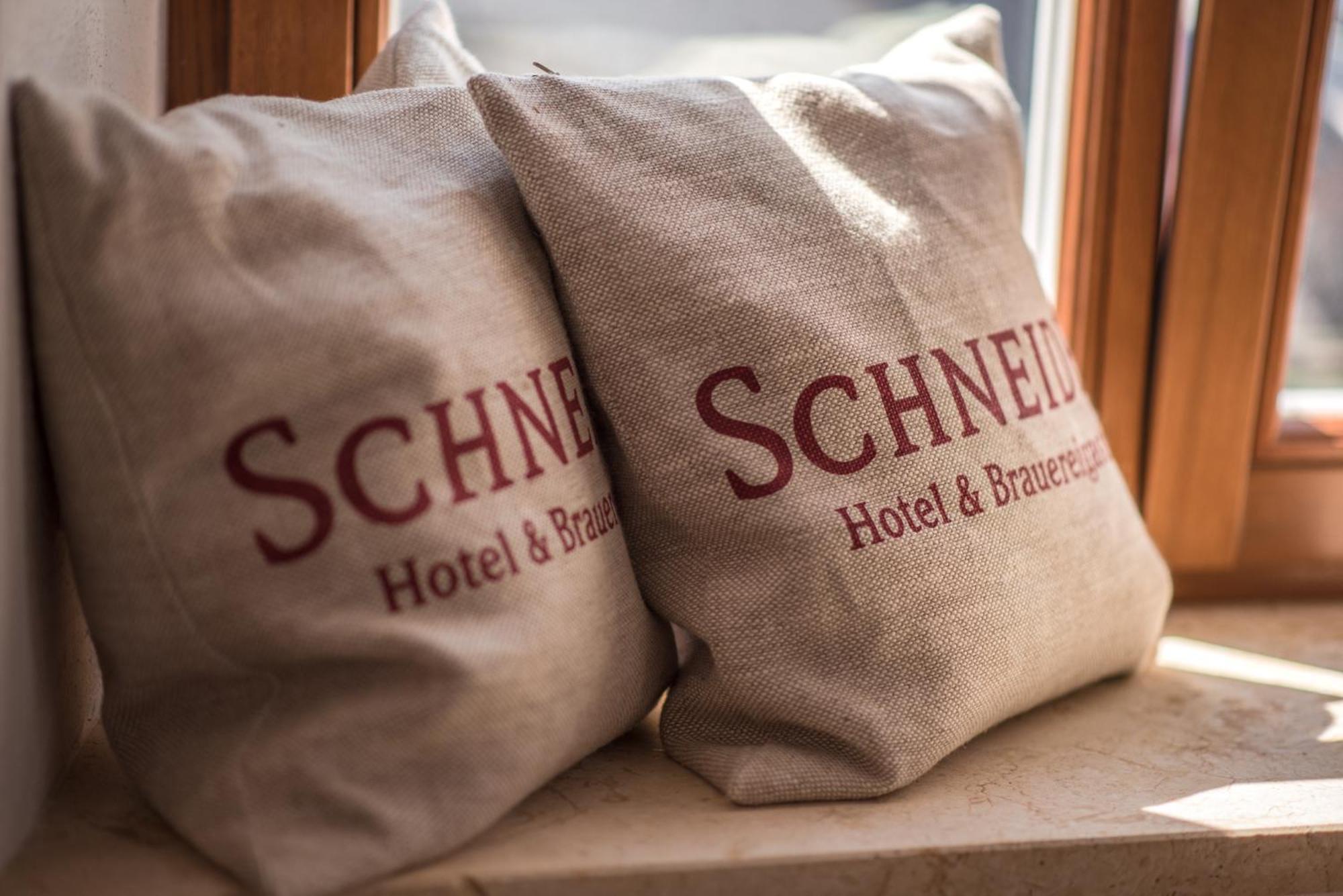 Bierhotel - Hotel & Brauereigasthof Schneider エッシンク エクステリア 写真